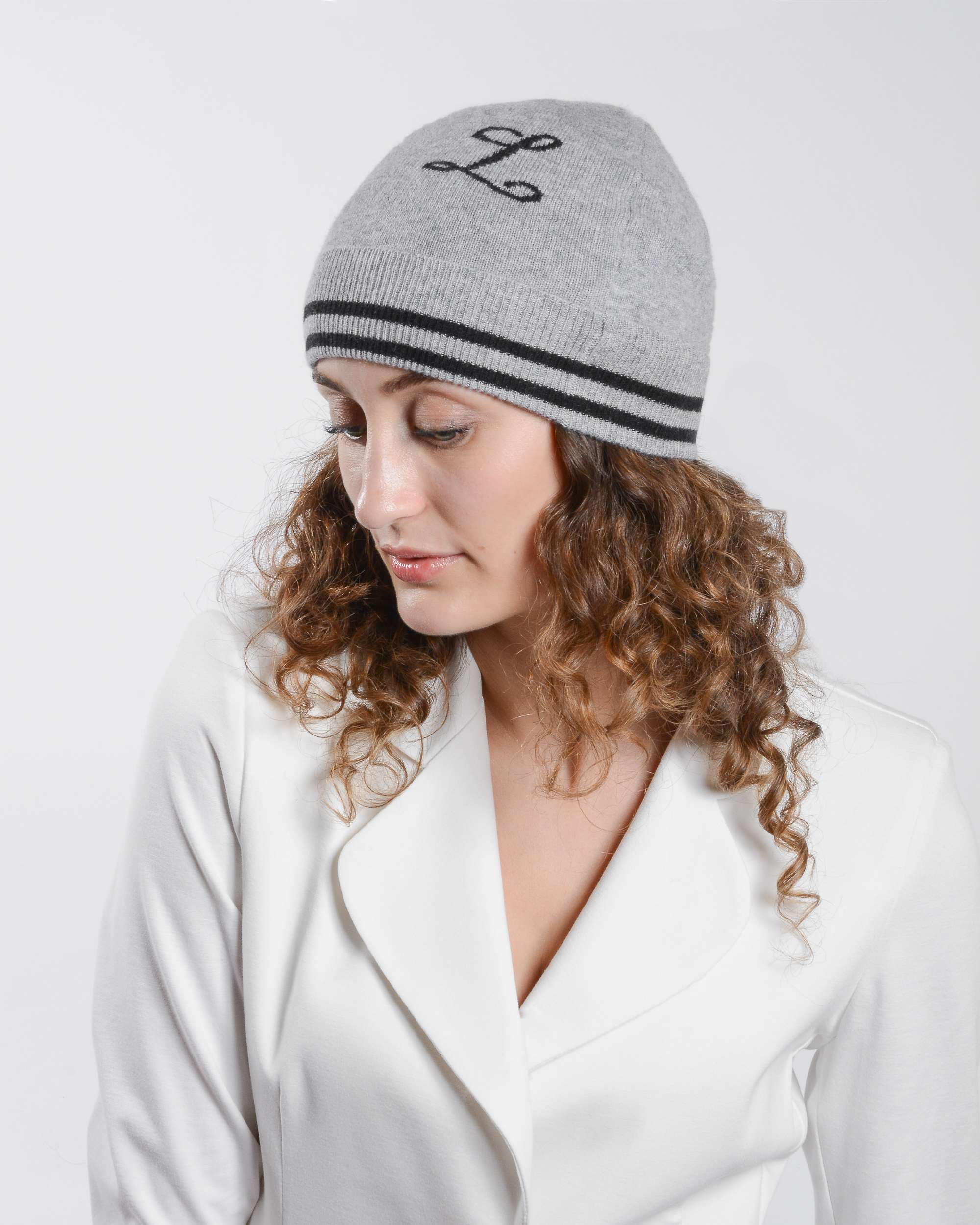 Crown of Edinburgh Cashmere Monogrammed Beanie BRUNTSFIELD GREY L