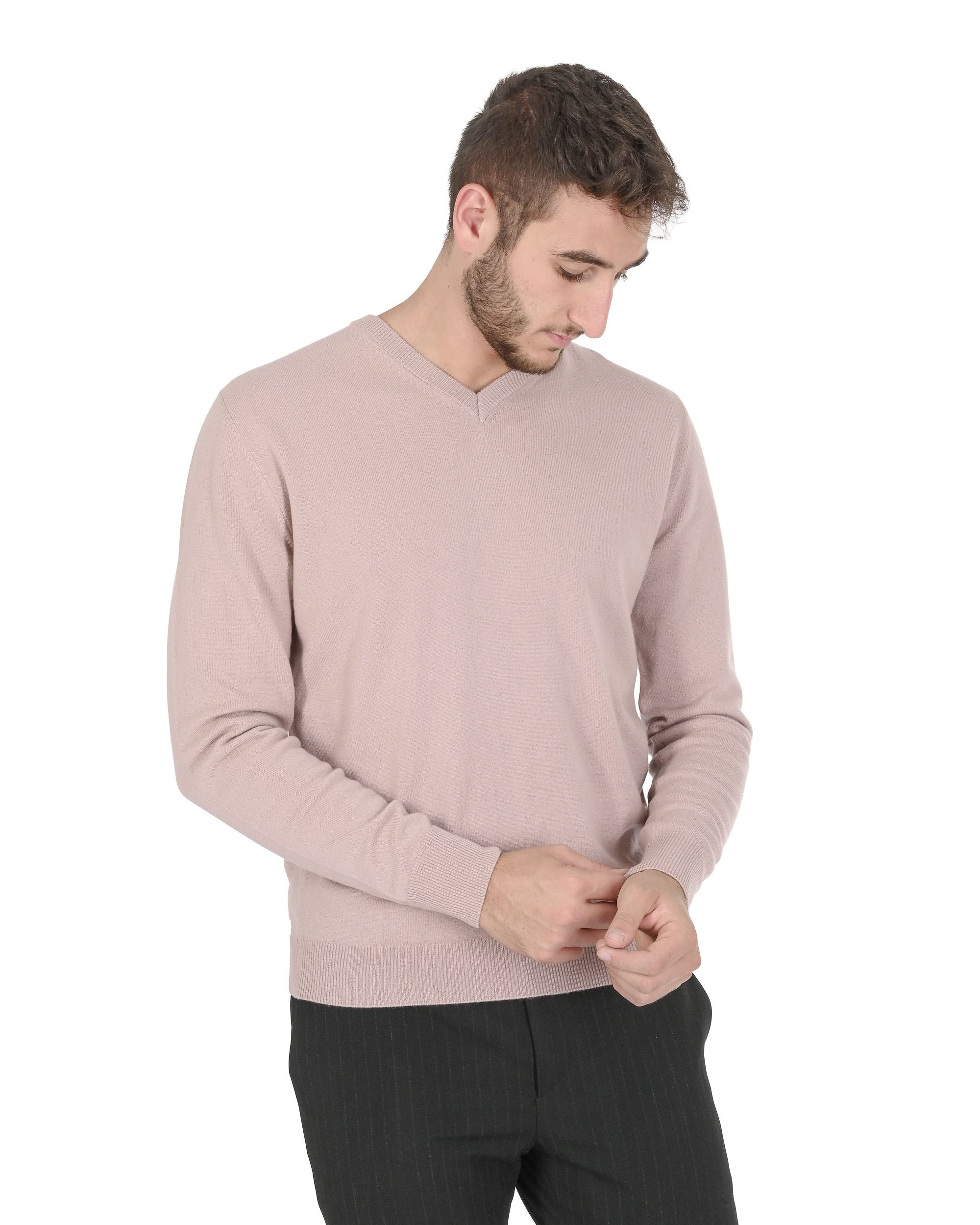 Crown of Edinburgh Cashmere Mens V Neck Sweater COE 0012 DUSTY PINK