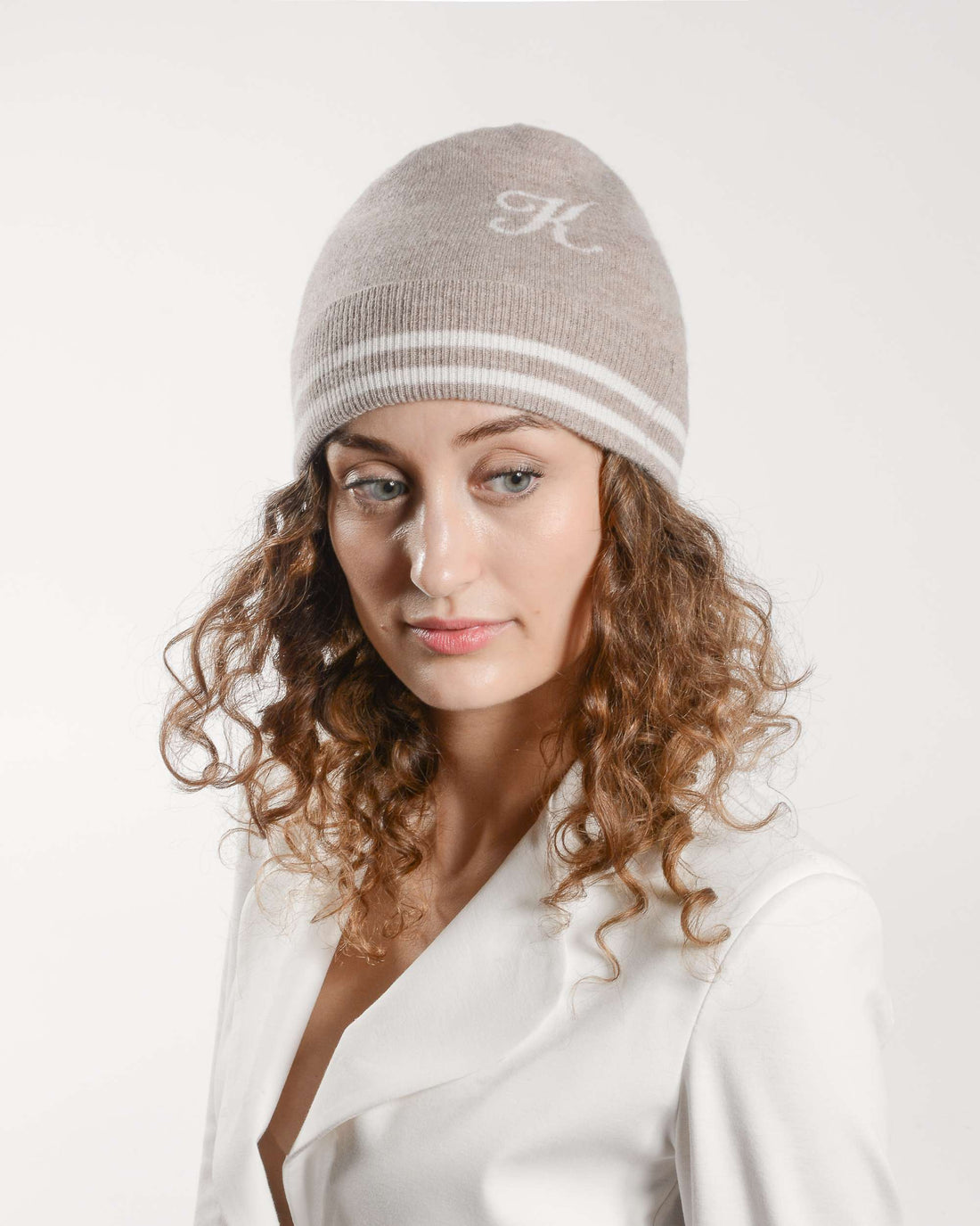 Crown of Edinburgh Cashmere Monogrammed Beanie BRUNTSFIELD CAMEL K